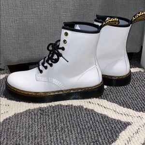 Dr Marten Zavala Combat Boots